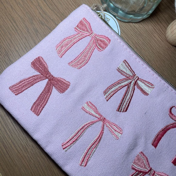 👛🎀💘LAST ONE Boho Pink Bow Pouch NWT - Picture 3 of 9